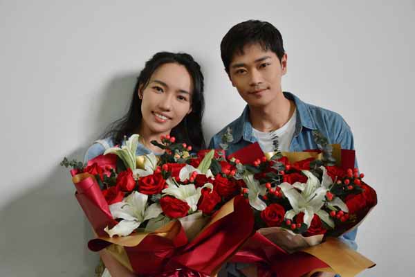 2 电影《长安·长安》主演曹骏（右）、阿丽玛 摄影王智.jpg